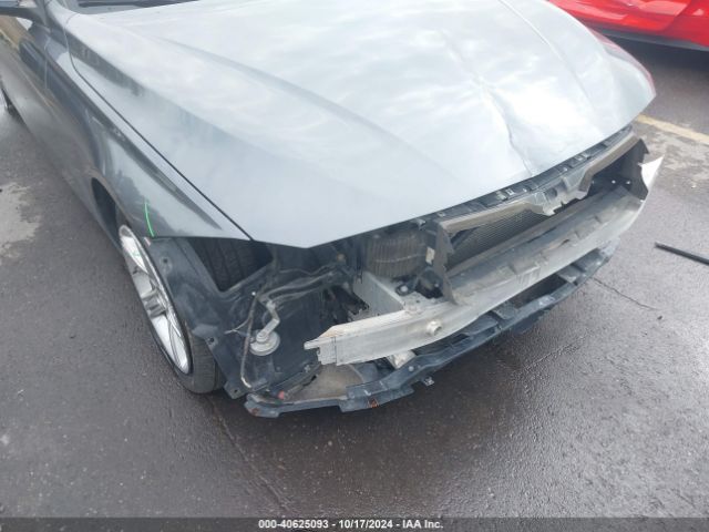 WBA3C3C51EP662744 BMW 320i Xdrive