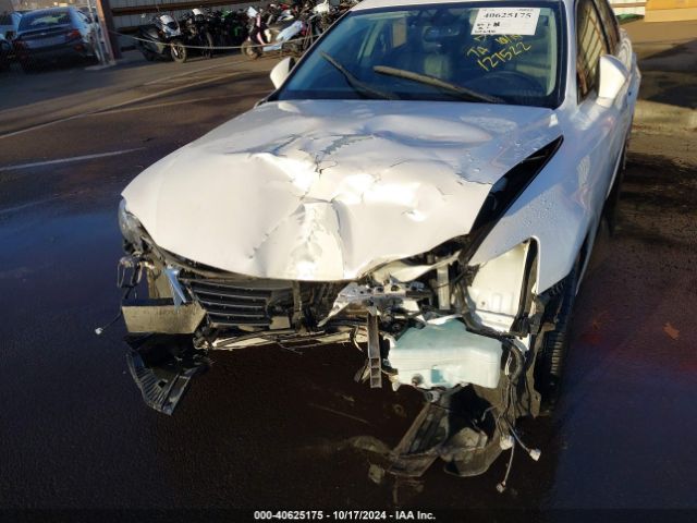 JTHBA1D21G5015612 Lexus IS 200T