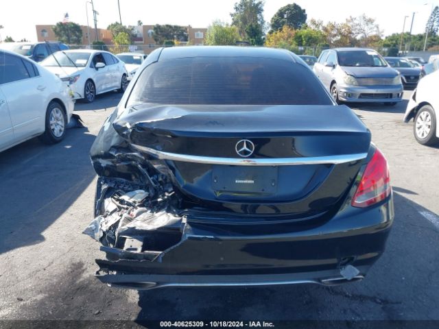 55SWF4JB6HU215054 Mercedes-Benz C 300 Luxury/sport