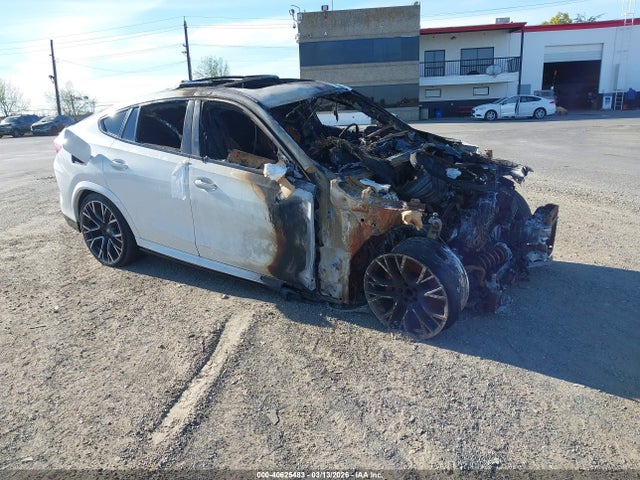 2022 BMW X6 M 5YMCY0C07N9J40350