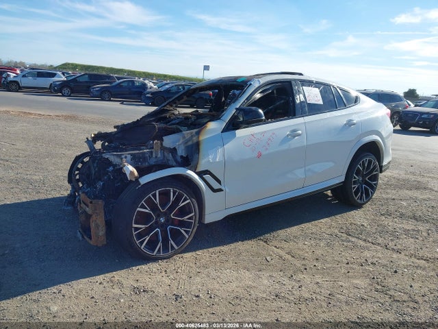 2022 BMW X6 M 5YMCY0C07N9J40350 Photo 1