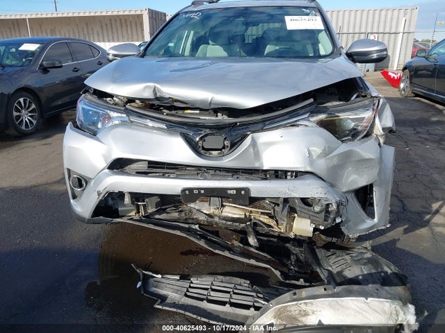 Toyota Rav4 Xle 2017 2T3WFREV2HW319179 Image 6