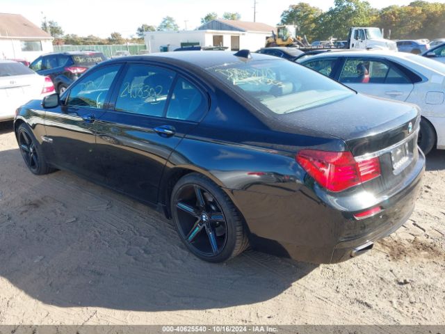2013 BMW 740I WBAYA6C53DC995336 Photo 2