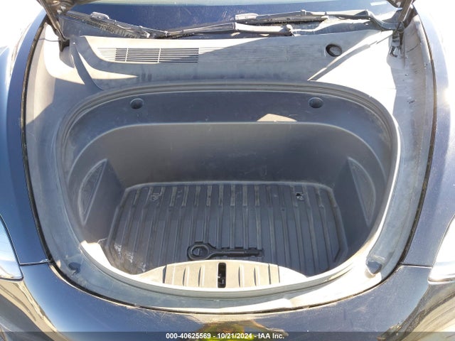 2022 TESLA MODEL 3 5YJ3E1EB9NF143293 Photo 9