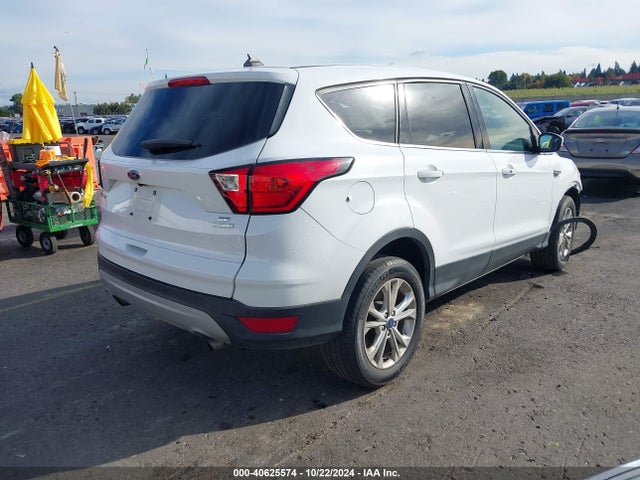 Ford ESCAPE SE 2019 1FMCU0GD6KUB82014 Image 4