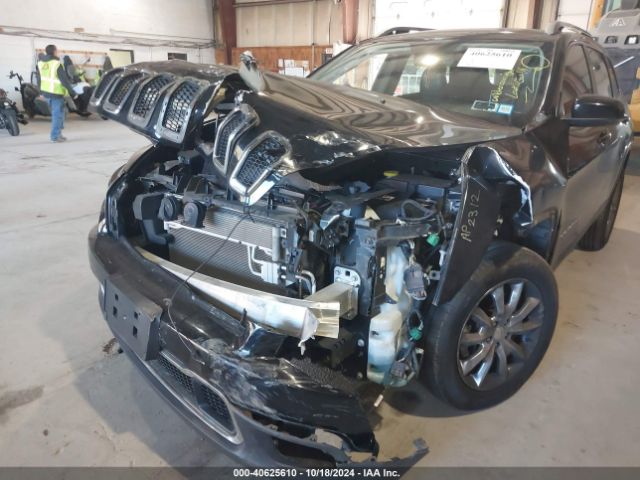 1C4PJMDX2JD610437 Jeep Cherokee Limited 4x4