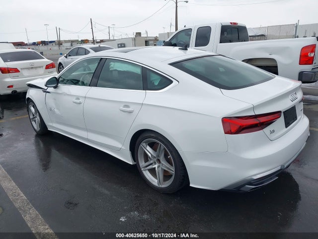 2021 AUDI A5 SPORTBACK WAUDACF55MA011236 Photo 2