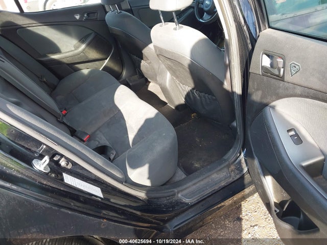 KIA Optima Lx 2015 5XXGM4A78FG442893 Image 8