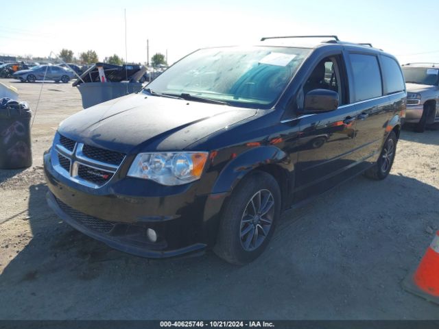 2C4RDGCG2HR813323 Dodge Grand Caravan Sxt