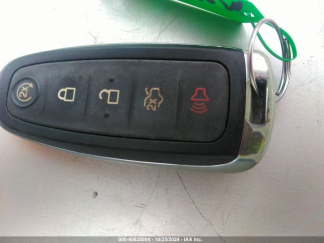 1FMCU9JD0HUD72607 Ford Escape Titanium