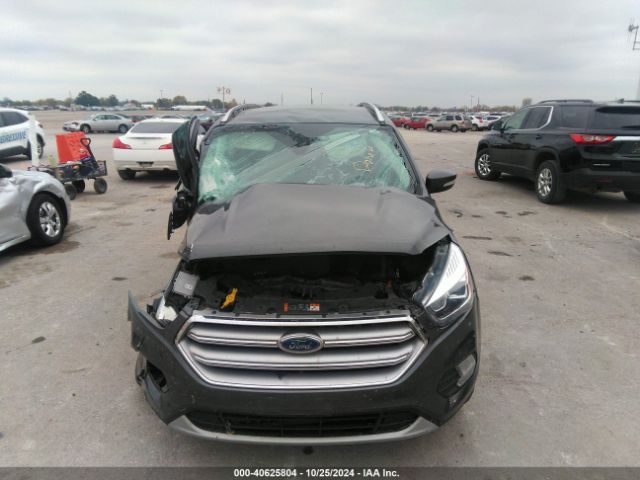 1FMCU9JD0HUD72607 Ford Escape Titanium