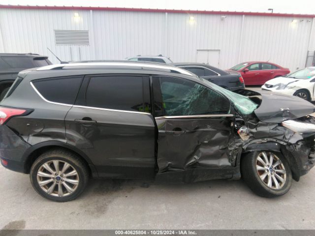 1FMCU9JD0HUD72607 Ford Escape Titanium