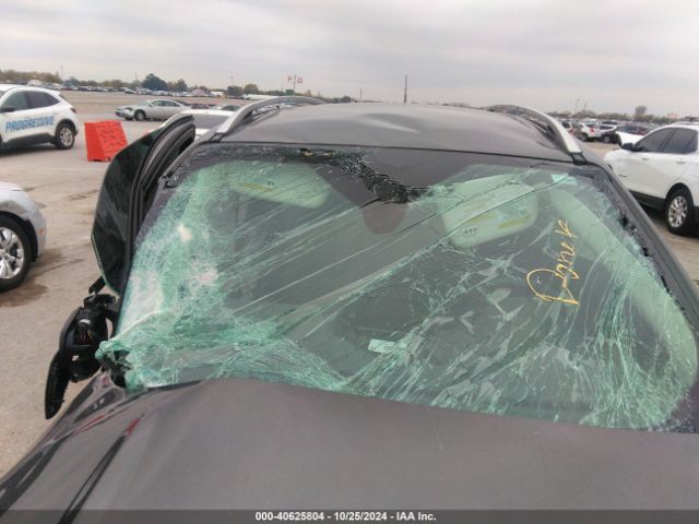 1FMCU9JD0HUD72607 Ford Escape Titanium