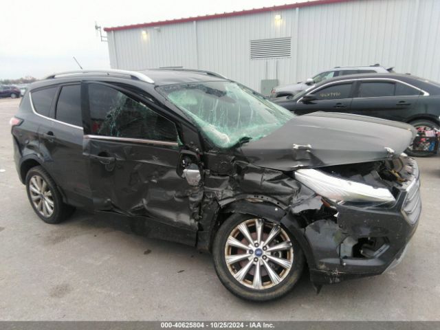 1FMCU9JD0HUD72607 Ford Escape Titanium