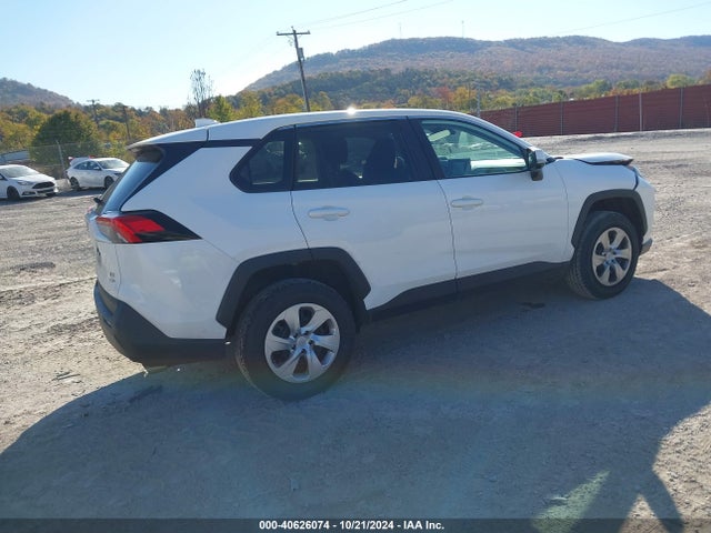 Toyota RAV4 LE 2022 2T3G1RFV4NC272042 Image 4