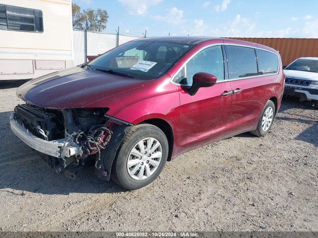 2C4RC1AG1MR542042 Chrysler Voyager L