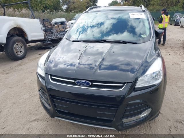 1FMCU0JX0FUC73563 Ford Escape Titanium