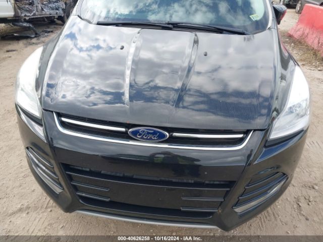 1FMCU0JX0FUC73563 Ford Escape Titanium