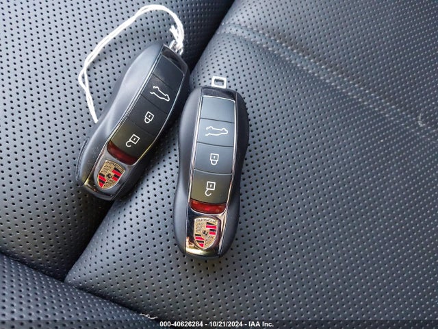 2023 PORSCHE MACAN WP1AA2A50PLB12747 Photo 10