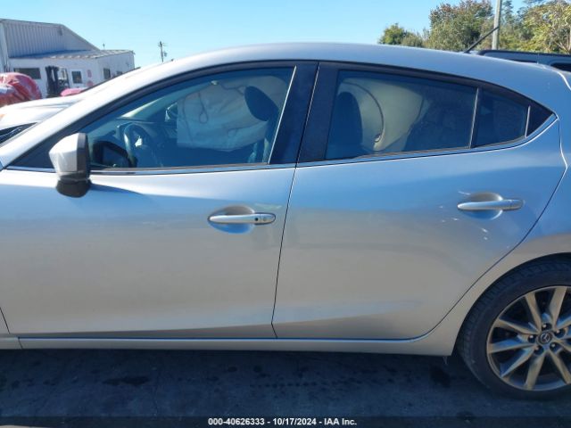 3MZBN1L32JM180339 Mazda Mazda3 Touring