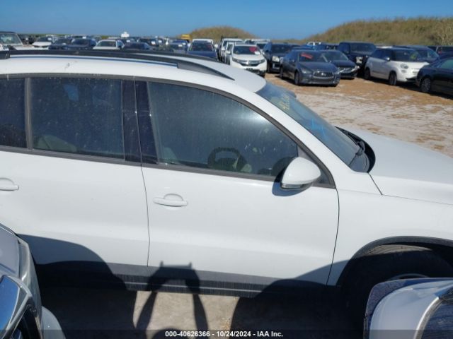 WVGAV7AXXHK030421 Volkswagen Tiguan 2.0t/2.0t S