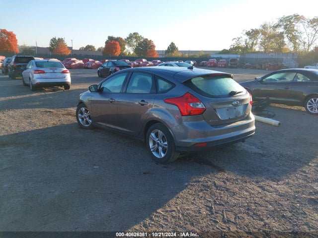 Ford FOCUS SE 2014 1FADP3K27EL366353 Image 3