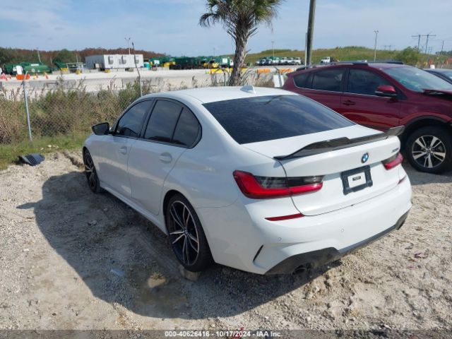 2021 BMW 330I 3MW5R1J03M8B97951 Photo 2