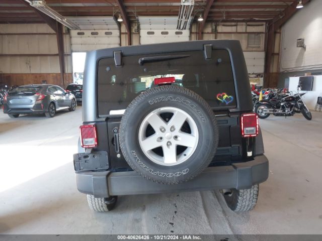 1C4BJWDG7JL803789 Jeep Wrangler Jk Unlimited Sport S 4x4