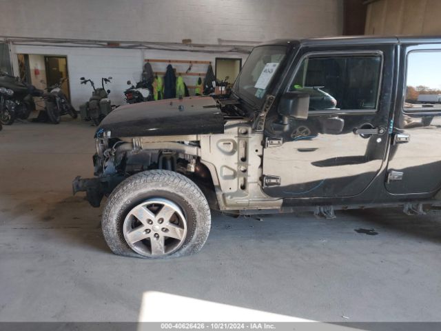 1C4BJWDG7JL803789 Jeep Wrangler Jk Unlimited Sport S 4x4