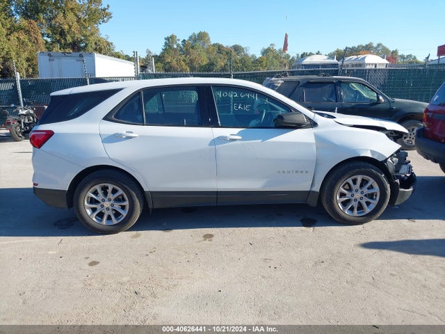 Chevrolet EQUINOX LS 2019 3GNAXSEV8KS532695 Image 14
