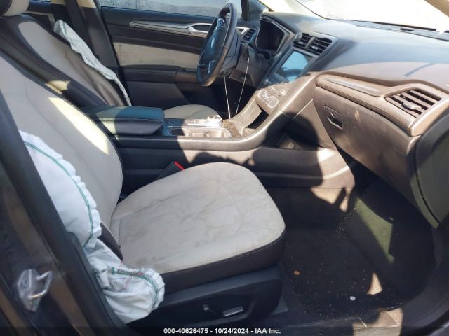 3FA6P0HD2KR251012 Ford FUSION SE