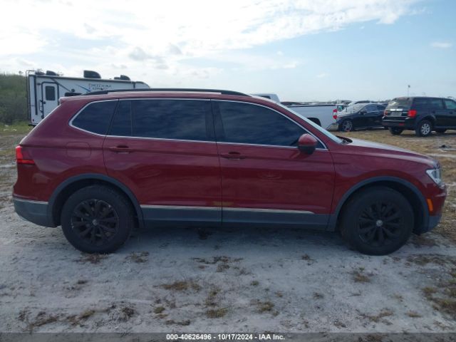 3VV3B7AXXJM215817 Volkswagen Tiguan 2.0t Se/2.0t Sel