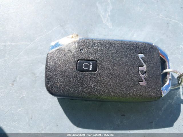 5XXG14J2XNG126858 KIA K5 LXS