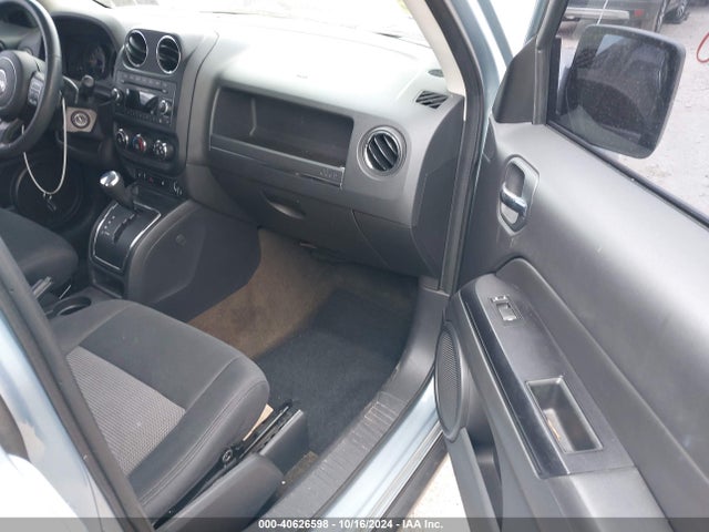 1C4NJRFB7ED558377 Jeep Patriot Latitude