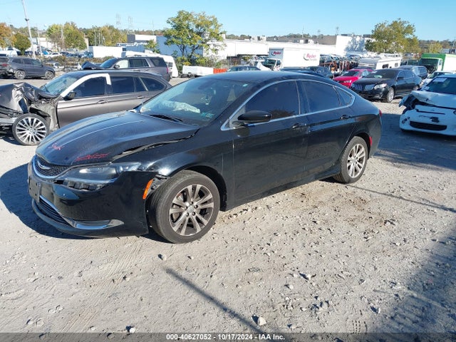 Chrysler 200 Limited 2015 1C3CCCAB2FN715884 Image 2