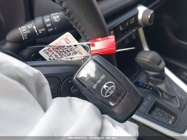 Toyota Rav4 Xle 2021 2T3W1RFV1MW121409 Image 11