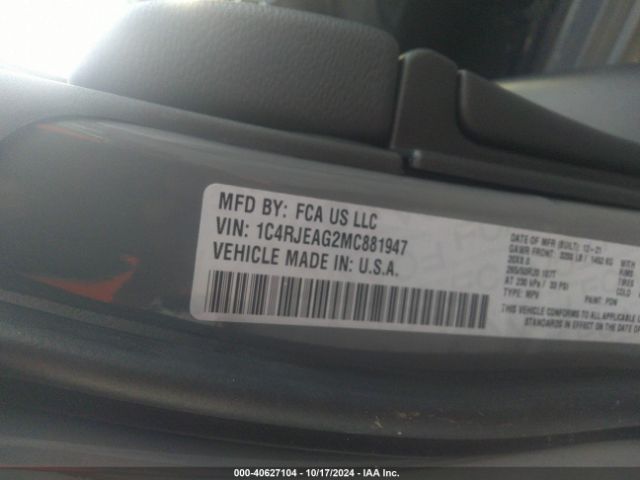 1C4RJEAG2MC881947 Jeep Grand Cherokee Laredo X 4x2