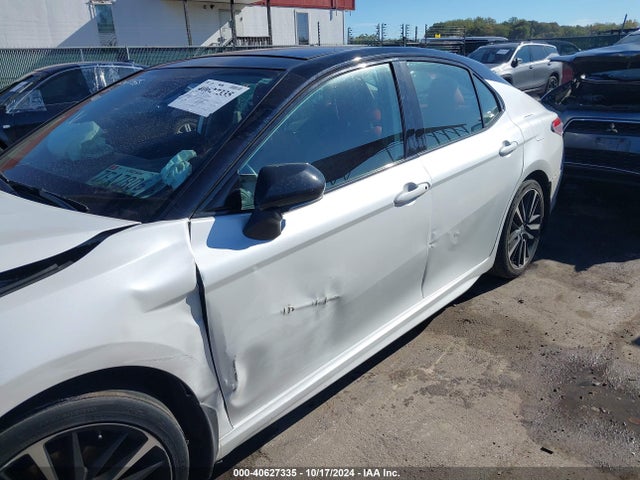 4T1B61HK7KU209648 Toyota CAMRY XSE