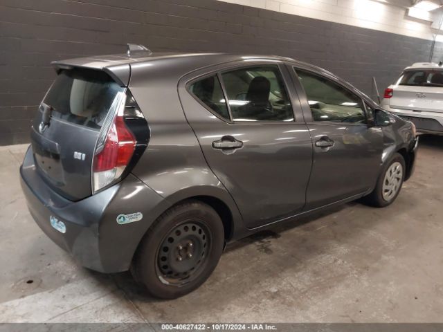 JTDKDTB35G1123206 Toyota Prius C One