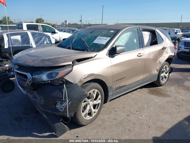 Chevrolet EQUINOX LT 2018 2GNAXKEX1J6227814 Image 2