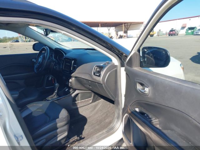 3C4NJCCB0JT123934 Jeep Compass Limited Fwd