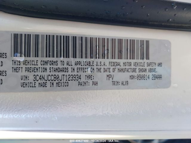 3C4NJCCB0JT123934 Jeep Compass Limited Fwd