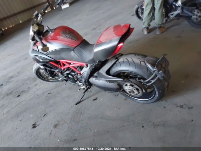 2011 DUCATI DIAVEL ZDM13BLW6BB004198 Photo 2