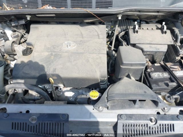 5TDKK3DC2FS638989 Toyota Sienna Le 8 Passenger