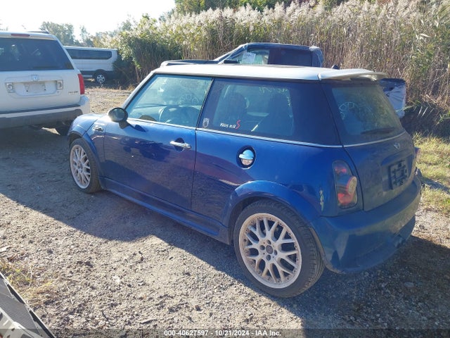 2003 MINI COOPER S WMWRE33473TD63083 Photo 2