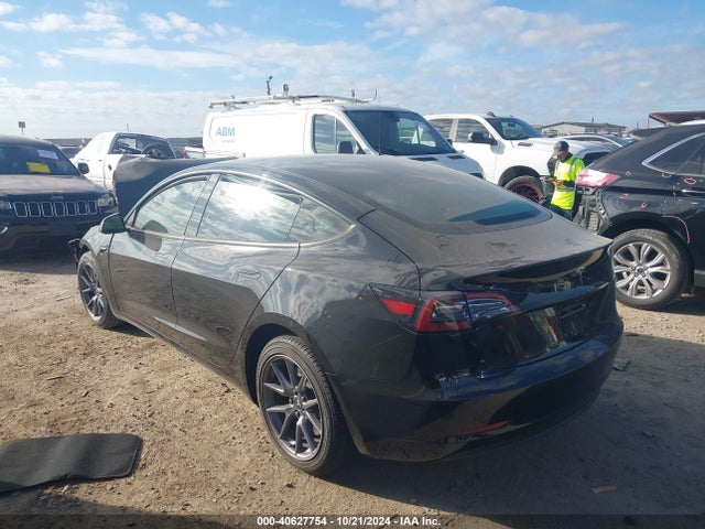 2023 TESLA MODEL 3 5YJ3E1EA3PF668439 Photo 2