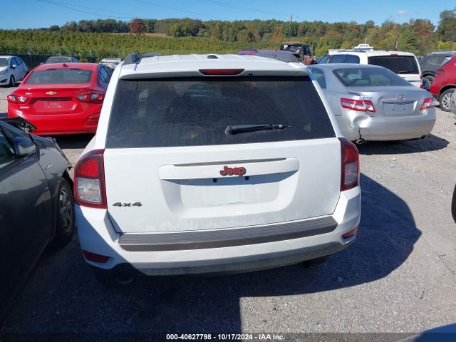 Jeep Compass 75th Anniversary 2016 1C4NJDBB6GD731057 Image 16