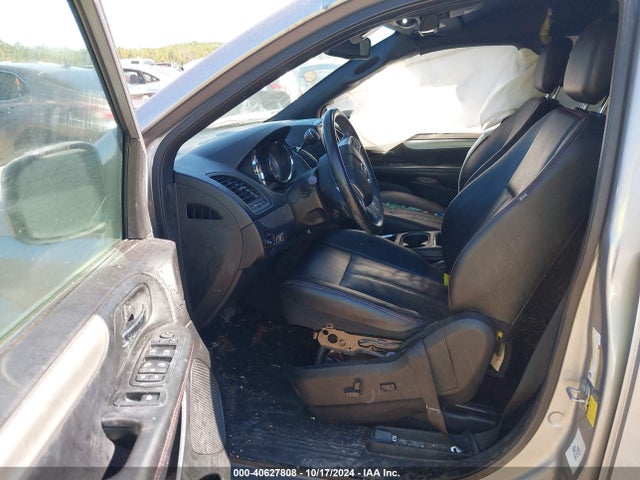 2C4RDGEG1KR579146 Dodge Grand Caravan Gt