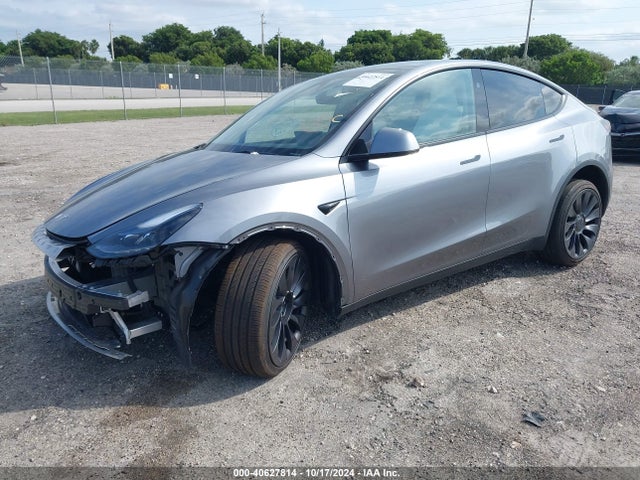 2024 TESLA MODEL Y 7SAYGDEF6RA293470 Photo 1