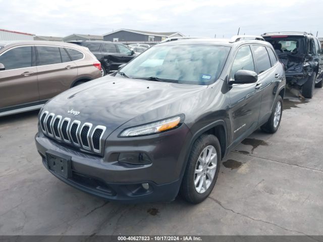 1C4PJLCB6HW668100 Jeep Cherokee Latitude Fwd